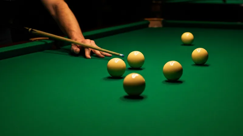 Comprendre le billard français : règles essentielles